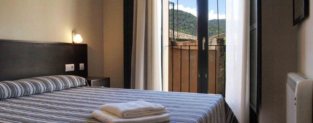 Hotel 3 Arcs Besalú Extérieur photo